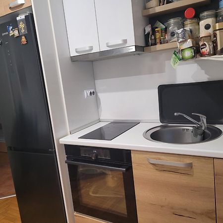 Apartmani Emerald Dream نوفي ساد المظهر الخارجي الصورة