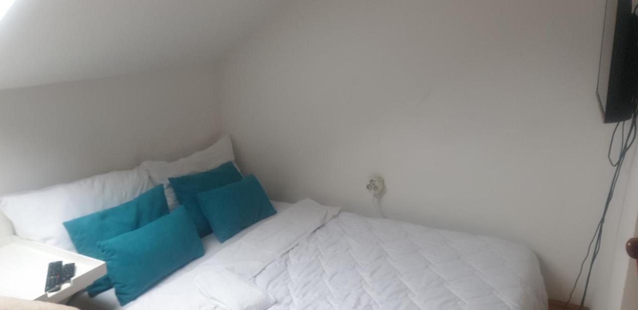 Apartmani Emerald Dream نوفي ساد المظهر الخارجي الصورة